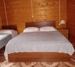 Четырёхместный домик с балконом в Гостевой дом