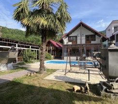 Коттедж стандарт с 6 двуспальными кроватями в Solox_live