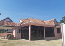 Коттедж с 4 комнатами в Mae Rampung Beach House