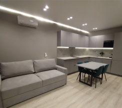 Апартаменты с гостиной и спальней в ЖК "Savin House" в Sibgat Apartments