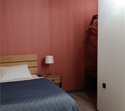 Семейные апартаменты с кухней-гостиной и отдельным входом в Двенадцать