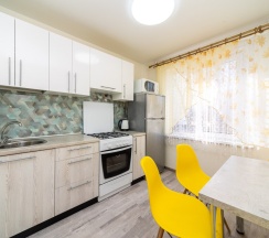 Апартаменты c 1 комнатой с красивым видом из окна в Апартаменты Однокомнатные рядом с рестораном Друзья