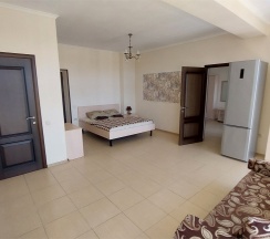 Люкс с 2-мя спальнями в Розмарин