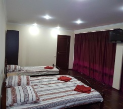 Трёхместный номер Comfort в Guest House Black Sea