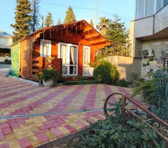 Домик-бунгало в Art Home