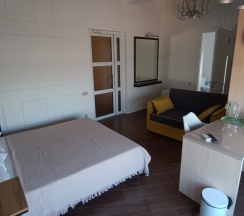 Улучшенный номер Studio с двуспальной кроватью 35м. в Alhambra