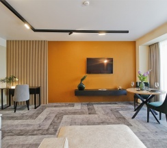 Сити Вип 7 в Ластадие