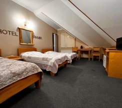 Трехместный номер в Pamir