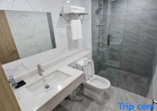 Двухместный номер Deluxe двуспальная кровать в Thana Wisut Hotel