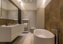 Royal Garden Suite в Crystal House Suite Hotel&SPA