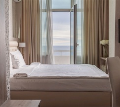 Стандарт с балконом вид на море в Кавказ