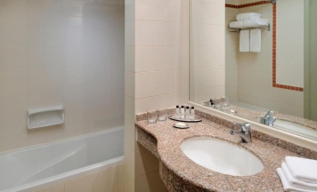 Четырёхместный номер Standard с видом на сад в Naama Bay Promenade Beach Resort by Accor