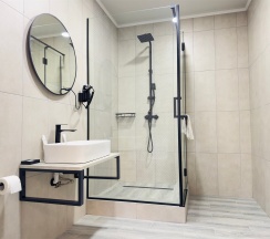 ЛЮКС в Жемчужина Востока