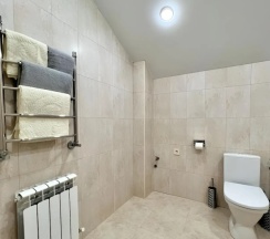 Двухместная студия Мансарда двуспальная кровать в Eva Apartments