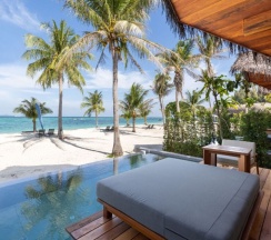 Вилла с бассейном Grand рядом с пляжем в Irene Pool Villa Resort, Koh Lipe