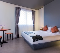 Двухместный номер Deluxe с балконом двуспальная кровать в Kamala Resotel
