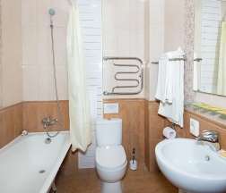 Номер студия №106 в Hotel central