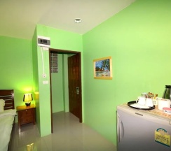 Двухместный номер Standard двуспальная кровать в Enrico Hostel Patong