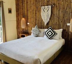 Бунгало с балконом и с видом на море в Bluerama Resort