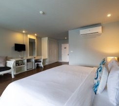 Четырёхместный номер Grand с красивым видом из окна 2 отдельные кровати в Arinara Beach Resort Phuket