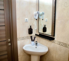 Делюкс с балконом и видом на море в Ассоль