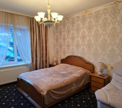 2-комнатная комната люкс в Golden House