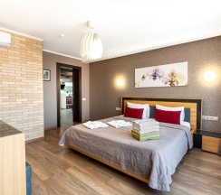 4 комнатный люкс с кухней и балконом в Venezia