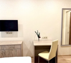 Стандарт с балконом вид на парк в Черноморец