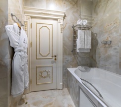 Люкс Superior Family в Buta