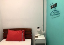 Кровать в общем номере в Sleep Sheep Phuket Hostel SHA