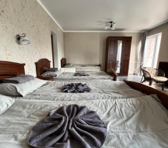 Четырёхместный номер Deluxe в Эвкалипт