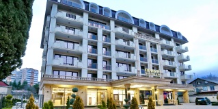 Лазаревское: Отель Grand Hotel&SPA Прибой