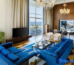 Люкс Royal с видом на бассейн в Kaya Palazzo Resort & Casino Girne