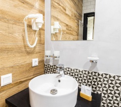Стандартный двухместный номер на мансардном этаже. в Key hotel