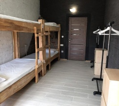 Кровать в общем номере (женский номер) в Аэропорт