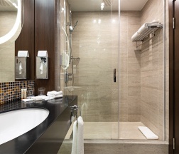 Стандартный номер Делюкс с двуспальной кроватью не видовой в Krasnodar Marriott Hotel