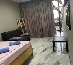 Четырёхместный номер Comfort с балконом в Regan