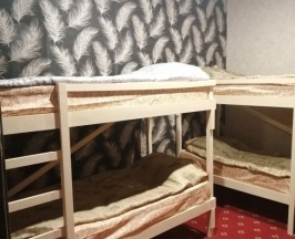 Кровать в общем номере (мужской номер) в Наследие