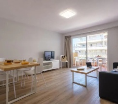 Трёхместные апартаменты Superior в Apartamentos California