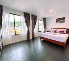 Двухместный люкс двуспальная кровать в Hotel Baya Patong