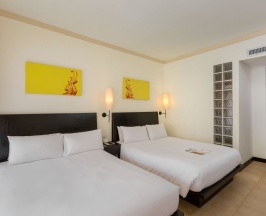 Четырёхместный номер Pool Access семейный в Centara Kata Resort Phuket