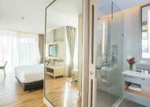 Одноместный номер Deluxe с видом на бассейн двуспальная кровать в Avani+ Hua Hin Resort