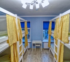 Кровать в общем номере в Family and friends