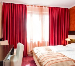 Двухместный номер Comfort с красивым видом из окна двуспальная кровать в Hotel Klassik Berlin