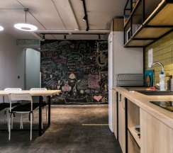 Место в мужском 8-местном номере в Why not Hostel Novosibirsk