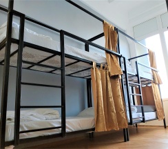 6-местный номер №411 в Bla Bla Hostel