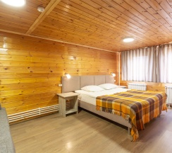 Семейный домик №4 в Allure Lodge
