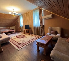 Рейчел (2 осн.+ 2 доп.) в Сар-Герел Алтая