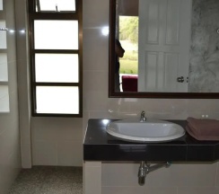 Коттедж с 6 комнатами в Phudara Resort