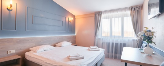 Улучшенный в Lips hotel